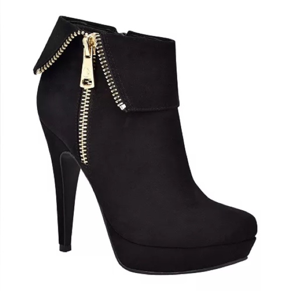 GBG Los Angeles Woman’s 7 1/2 Black Suede Heeled Ankle Boots with Gold Zipper